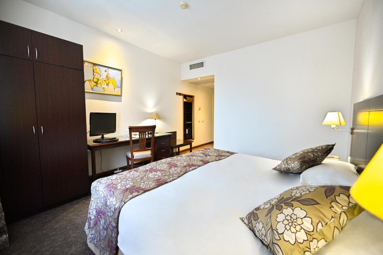 Europe Hotel Erévan Extérieur photo