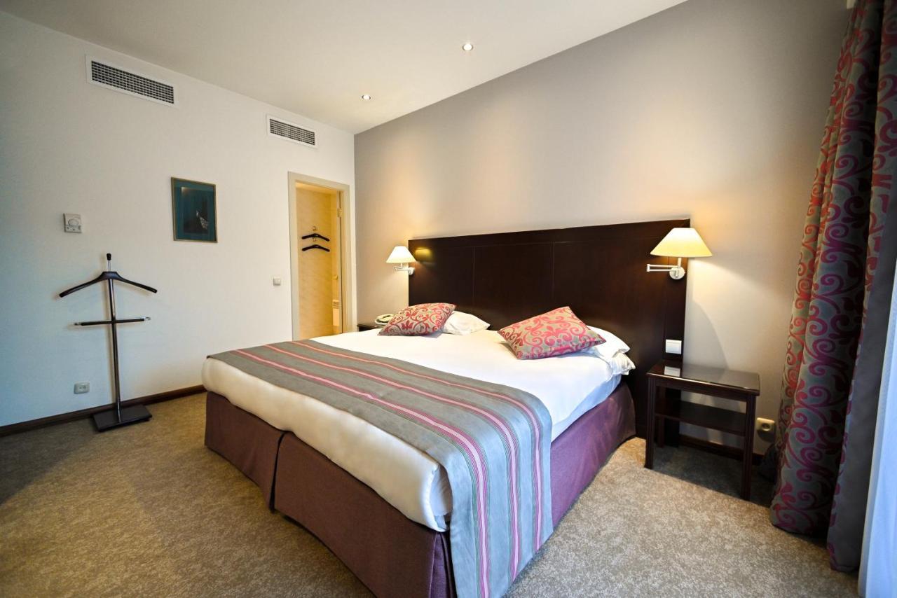 Europe Hotel Erévan Extérieur photo
