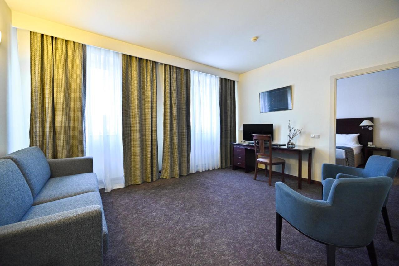 Europe Hotel Erévan Extérieur photo